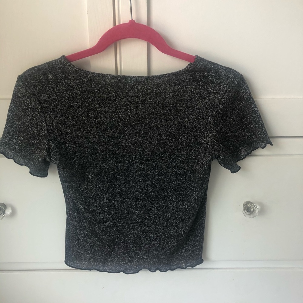 Urban Outfitters Metallic NWOT S Top - Picture 2 of 3